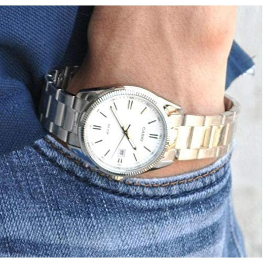 Classic Silver Watch – Clean Minimal Design with Date | Casio